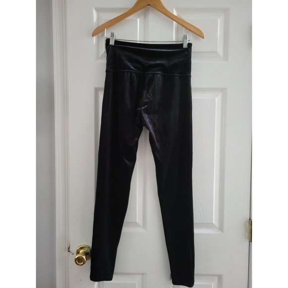 Spanx Black Velvet legging Slimming Shapewear size medium soft - Picture 10 of 12